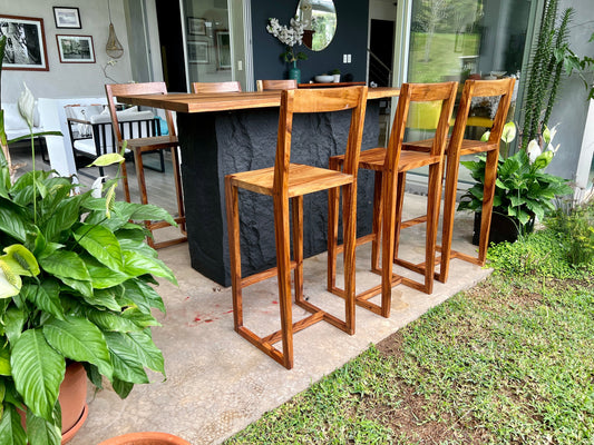 Proyecto: Mesa de Madera con Base en Piedra PU